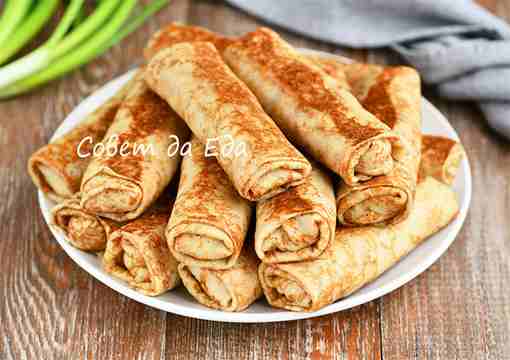 Блины с луком и яйцами